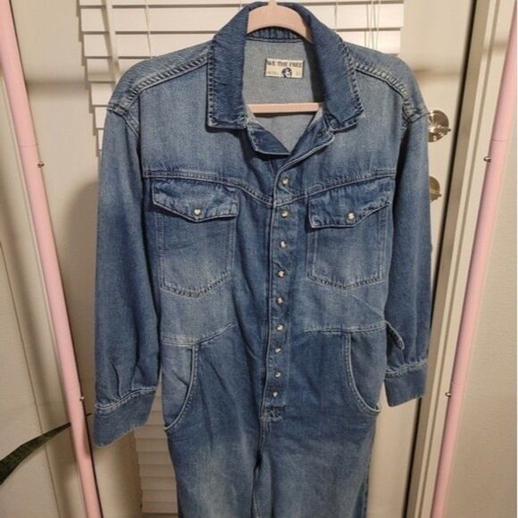 We the Free Townes Denim Jumpsuit Women's XS Utility Oversize - Picture 3 of 6